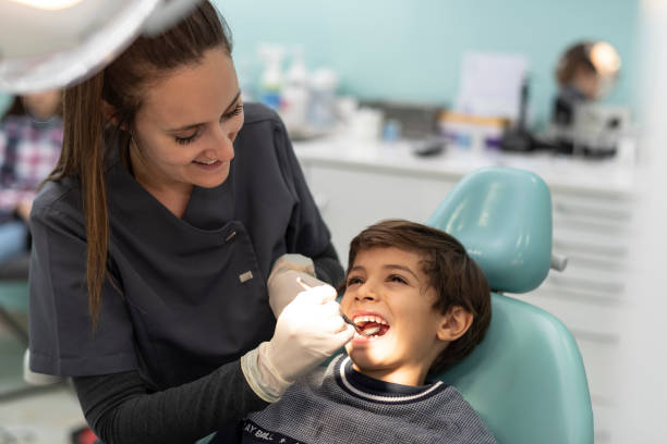 Best Dentist for Tooth Abscess  in Moon Lake, FL